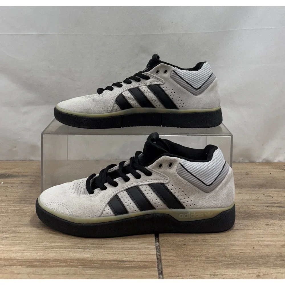 Adidas Tyshawn Jones Skateboarding Shoes Suede Sneakers Mens Size‎ 7